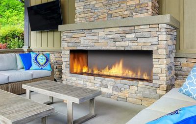 Regency: HZO60 Outdoor Fireplace — primary view